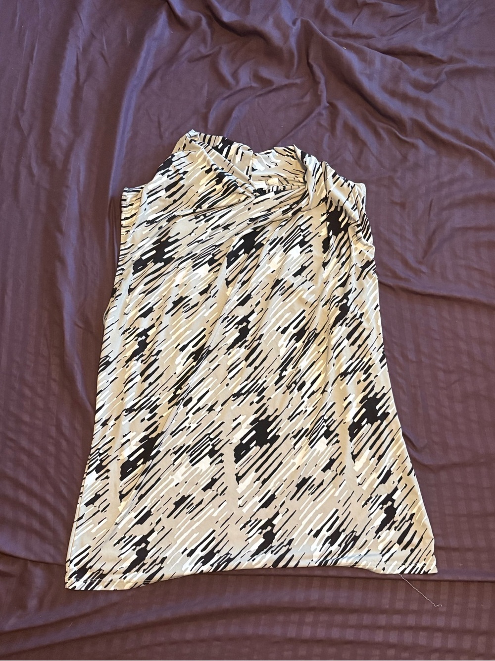 New York and company Ny&Co stretch high neck shirt top black grey white large L